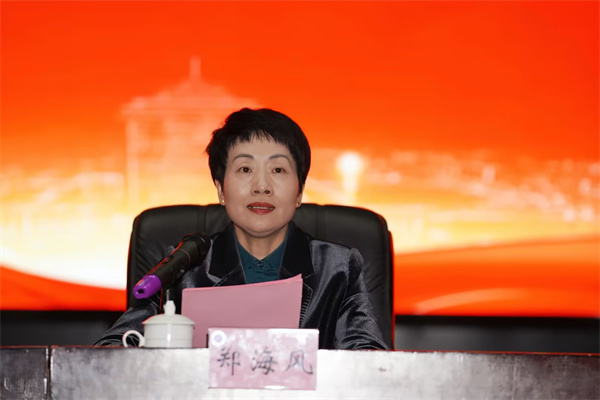 鄭海風(fēng).jpg 鄭海風(fēng).jpg